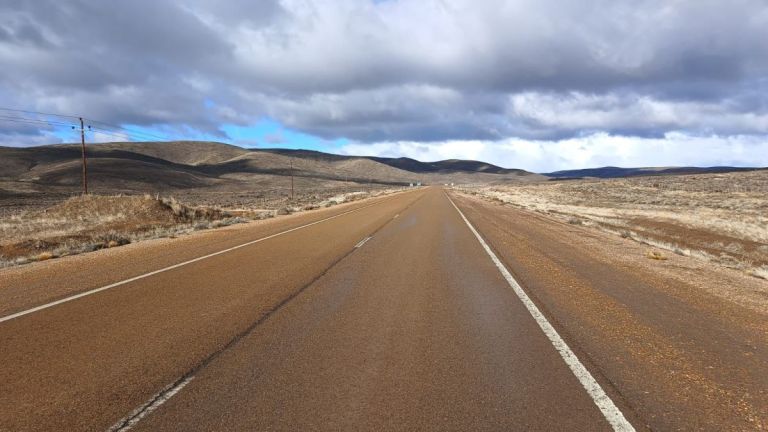 Aprovechando el buen clima avanzan los trabajos en Ruta 23 y desvíos