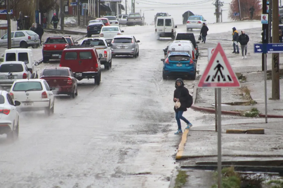 Alertan por fuertes lluvias y tormentas en Bariloche