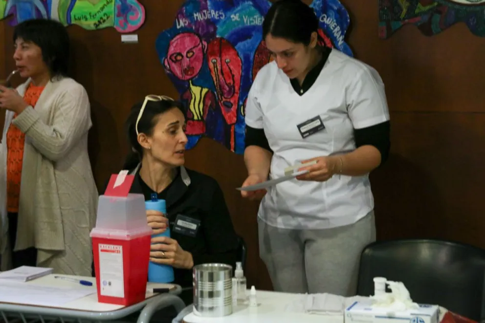 Alumnos de la carrera de Medicina realizaron testeos gratuitos de VIH