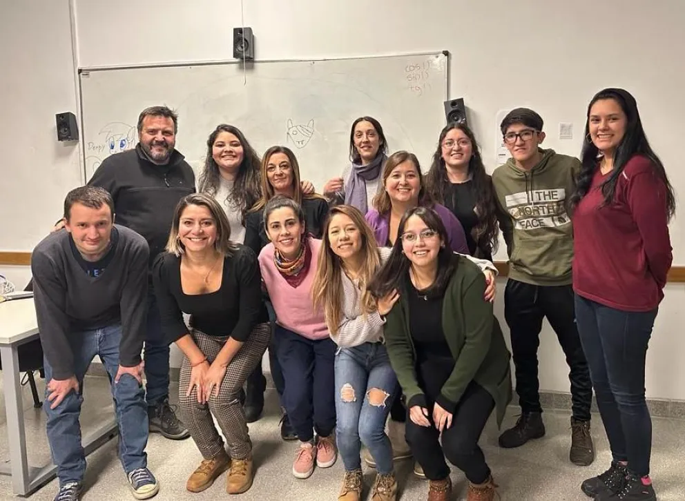 El grupo de estudiantes que cambió la realidad de los usuarios de colectivos cumplió un mes