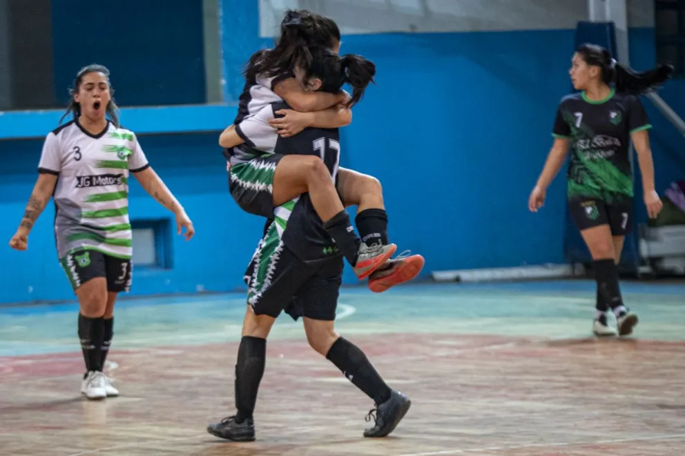 Las chicas de ADeFuL no tienen descanso