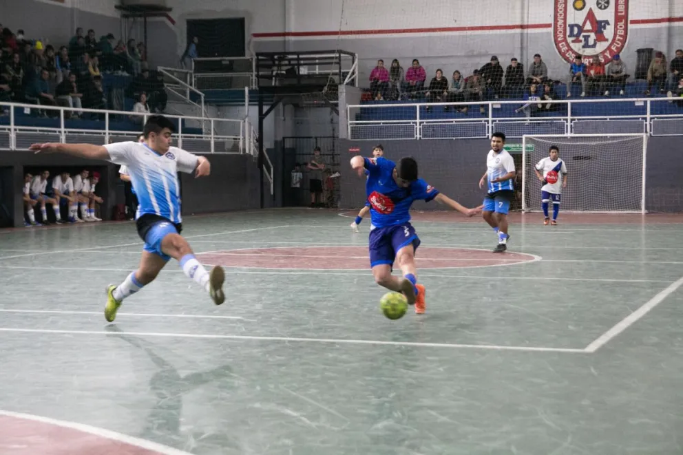 El torneo del fútbol libre no descansa