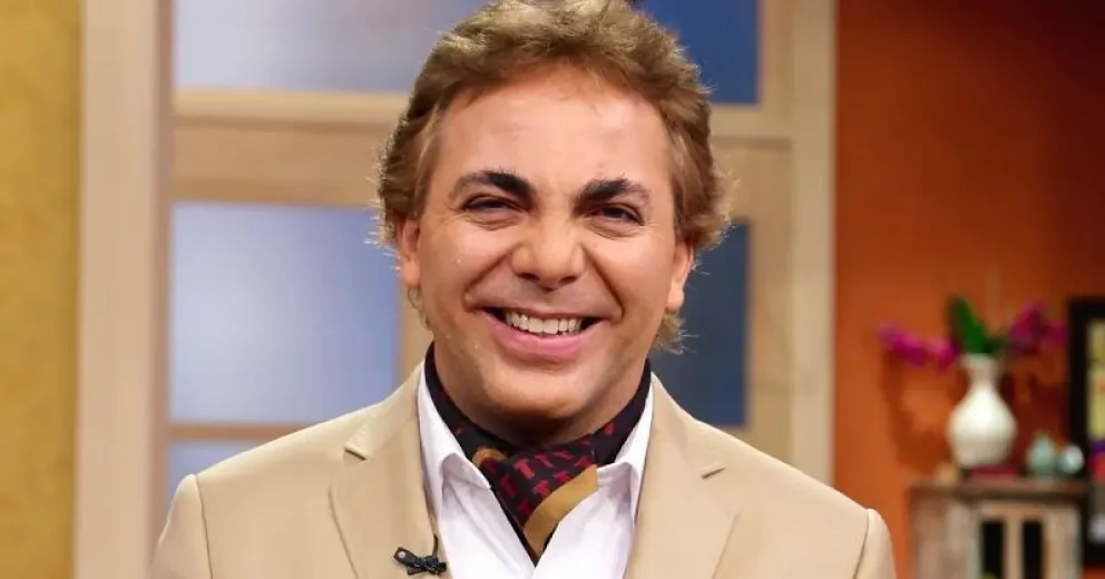 La foto exagerada de filtros de Cristian Castro que lo hizo foco de las burlas
