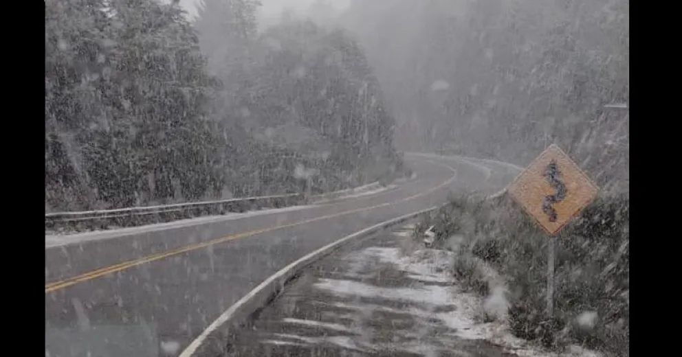 Piden extremar medidas de precaución por nevadas en zonas altas de Ruta 40