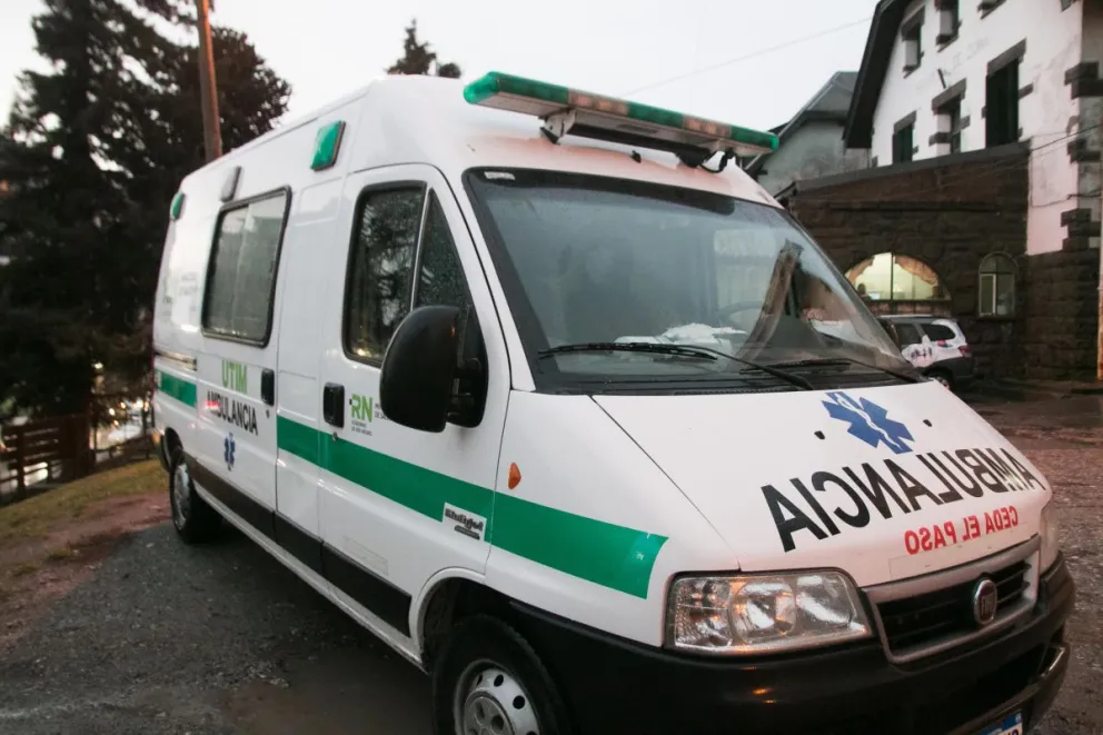 Los heridos fueron trasladados al hospital Ramón Carrillo. 