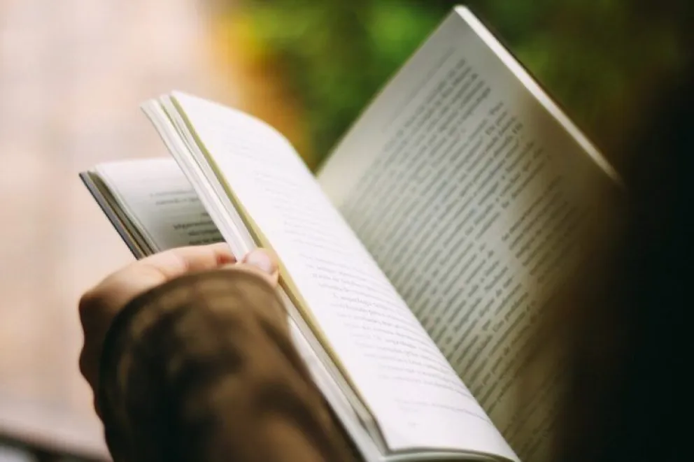 Convocan a escritores y escritoras a llenar de literatura los paseos turísticos de la ciudad 
