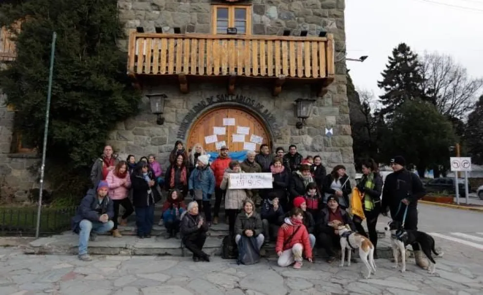 Vecinos se manifestaron por mejoras en el servicio del transporte urbano de pasajeros