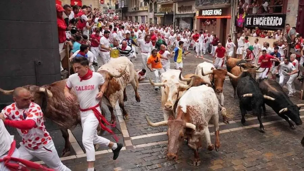 Encierros de San Fermín: de qué se trata esta práctica española que dejó 35 heridos en esta edición
