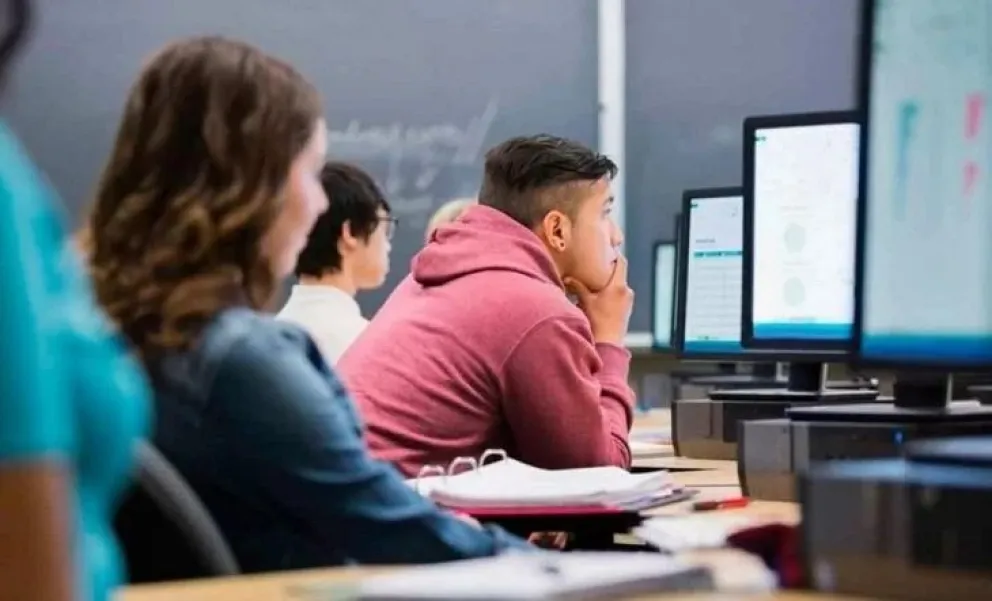 ¿Aliada o enemiga? Los desafíos de educar en tiempos de inteligencia artificial