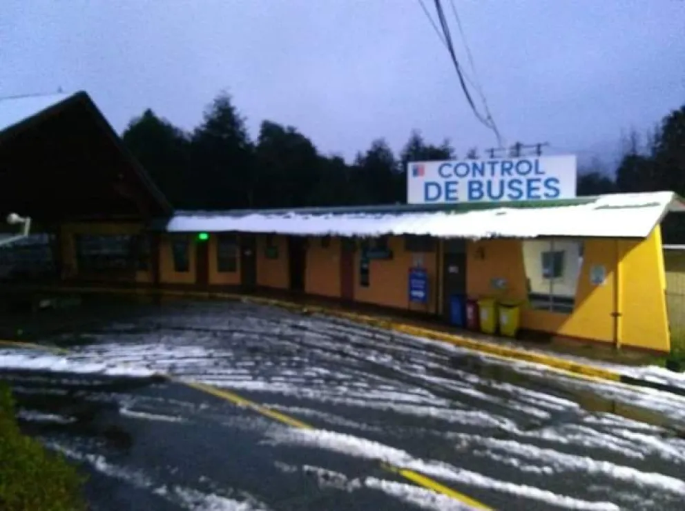 Tránsito habilitado en el paso Cardenal Samoré aunque persiste la presencia de hielo en la calzada