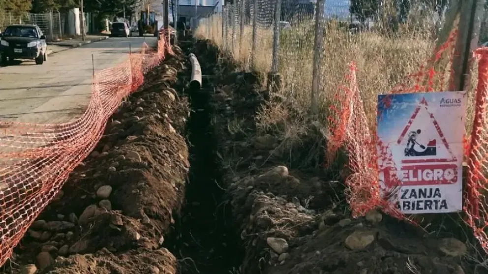 La obra de refuerzo de agua en el Este de la ciudad ha logrado un avance del 30% 