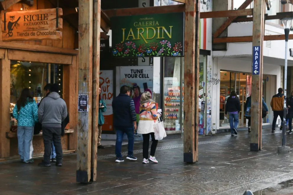 Enojo de comerciantes clausurados: “Es mentira que notifican antes y los inspectores maltratan”