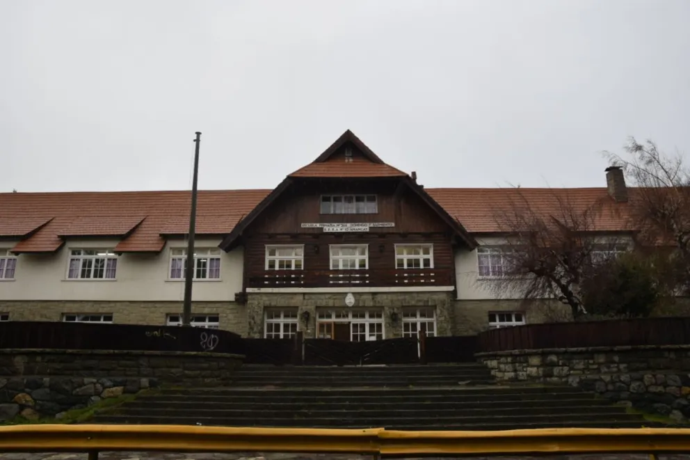 Finaliza el receso invernal en Río Negro y la lupa vuelve a estar en el estado de las escuelas 