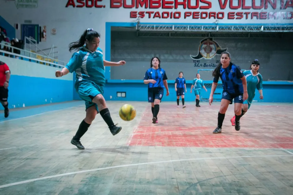 El femenino del fútbol libre cerró una más y va por otra