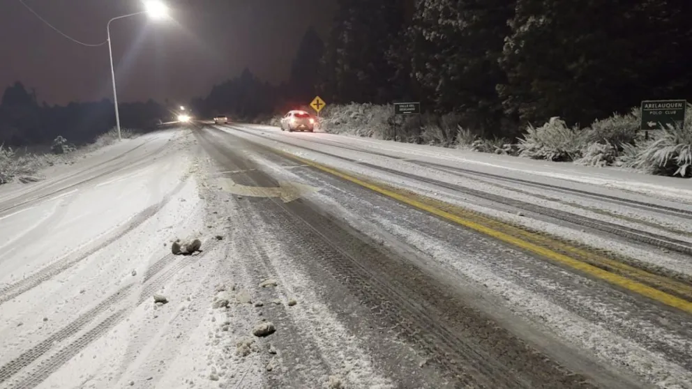 Precaución en ruta de Circunvalación y uso obligatorio de cadenas camino a Collón Curá