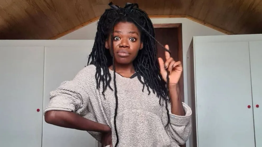 Afropoderossa, desde Tik Tok lucha contra el racismo y la homofobia 