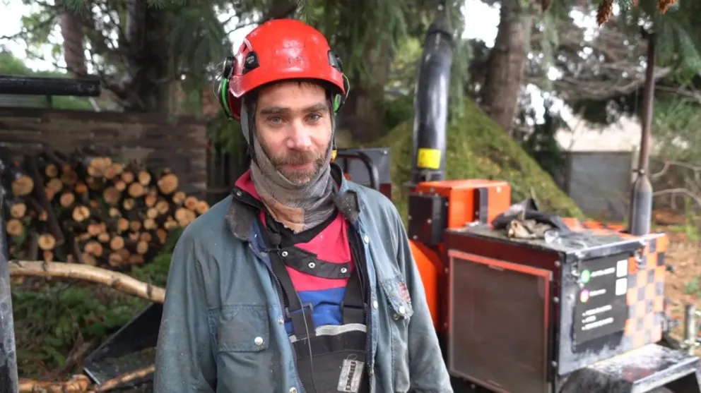 Con una máquina de poda adecuada a Bariloche aumentó su productividad y baja el riesgo de incendios