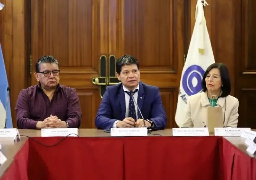 Presentan proyecto de ley para combinar planes sociales con empleo registrado