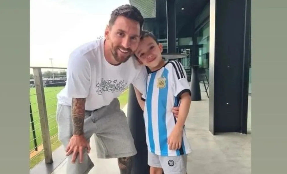 Manu, el niño barilochense que conmueve al mundo al cumplir su sueño de conocer a Messi