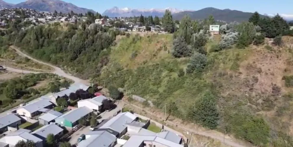 La barda del Ñireco, abandono y escondite de delincuentes