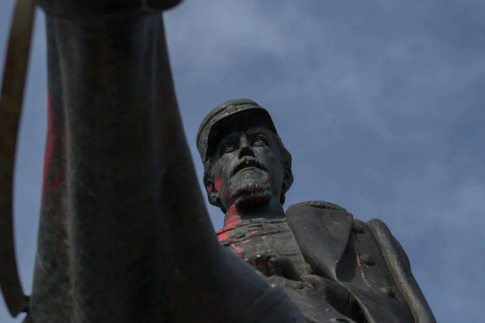 Una encuesta dejó un porcentaje alto a favor de que los homenajes a Roca se mantengan