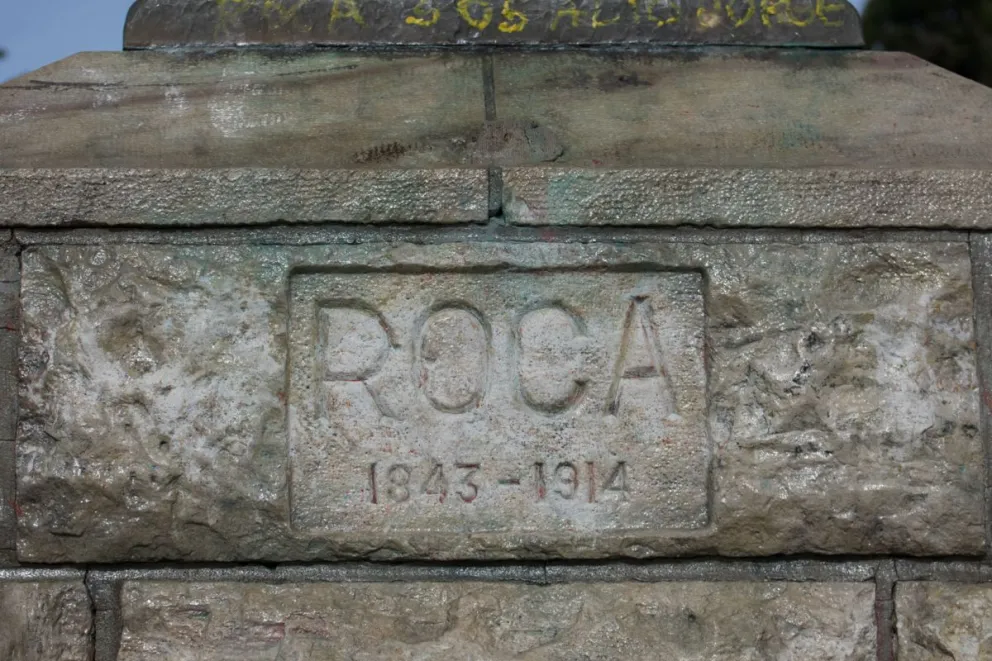 Reconocen que tenía que ser una plaza seca, pero dicen que se privilegió "la importancia histórica” de Roca 