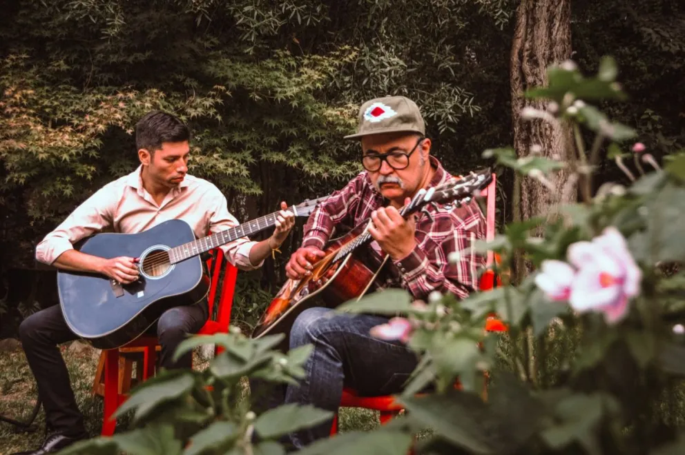 Mariano Rodríguez y Ezequiel Montivero lanzan “Amigo Perro”