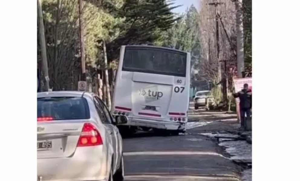 Se averió otra unidad de Mi Bus en la zona de Colonia Suiza 