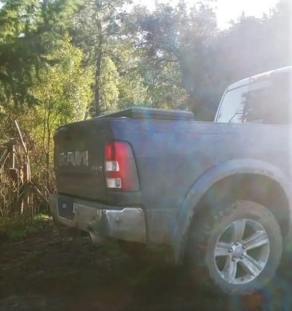 Hallaron en un descampado la camioneta robada a Van Ditmar