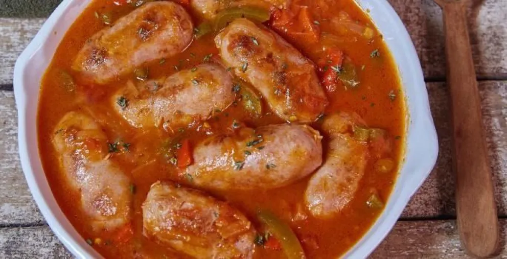 Riquísimo y rápido!: chorizo a la pomarola, una receta irresistible en 6 pasos