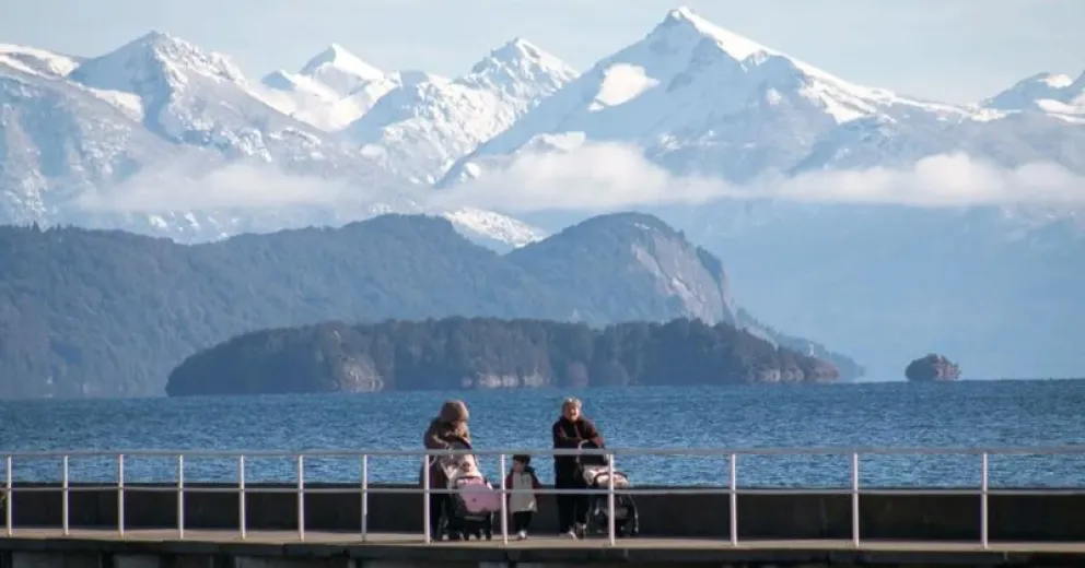 Domingo soleado en Bariloche y temperatura en ascenso: ¿Llueve en la semana?