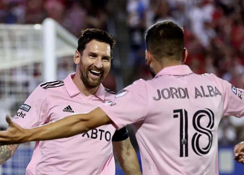 ¡Partidazo!: Con doblete de Messi Inter avanzó a los cuartos de final