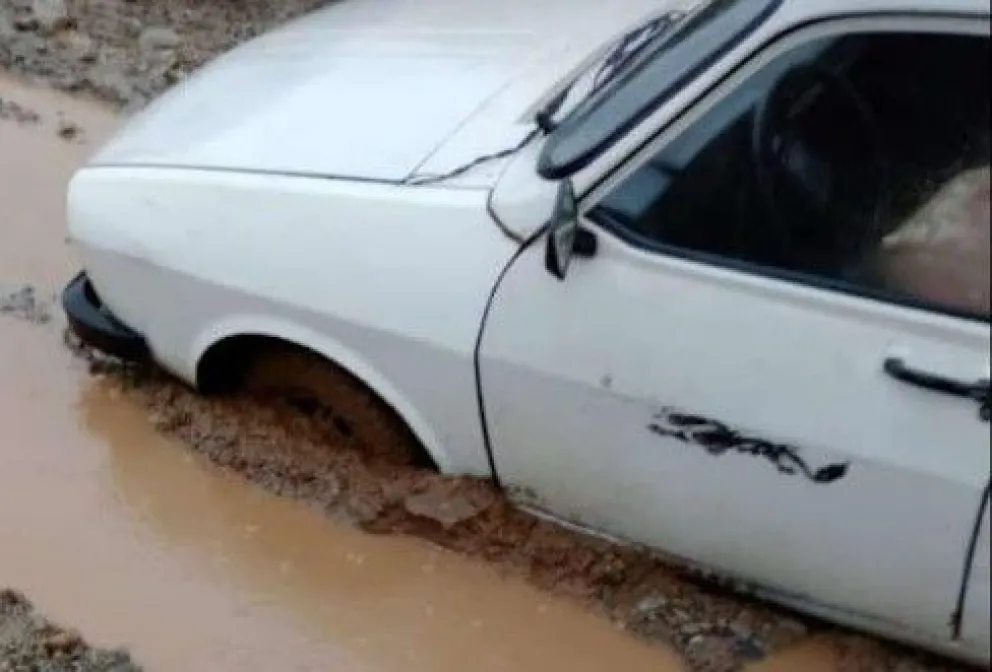 Pobladores de El Manso preocupados por el estado de la ruta 83