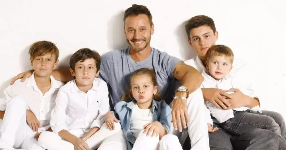 Benjamín Vicuña se mostró junto a su madre y sorprendió el parecido con sus nietos