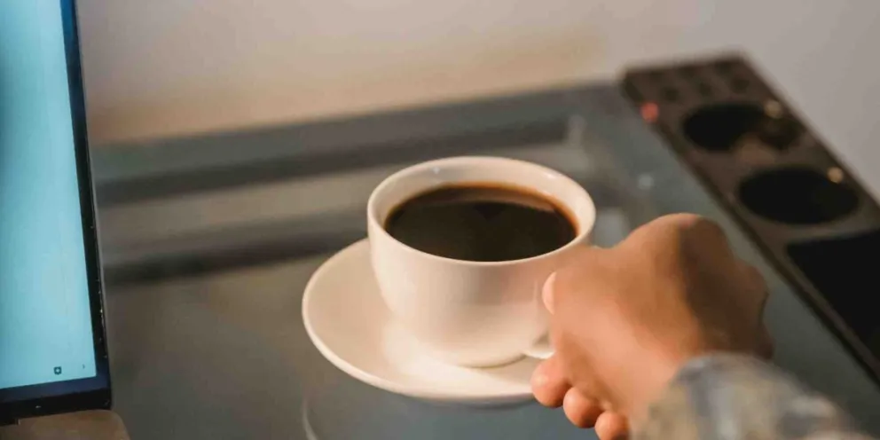 ¡Un asco!: por qué no se debe tomar té o café en los aviones