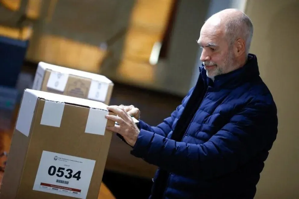 Horacio Rodríguez Larreta emitió su voto: "Entiendo la frustración, pero la salida es votando"