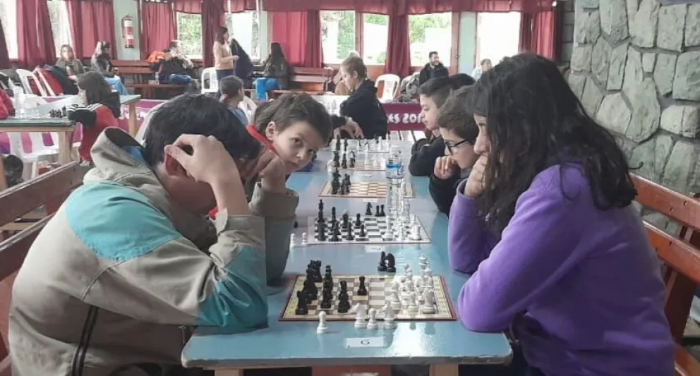 Escuelas de la ciudad disfrutaron del Torneo de Invierno de ajedrez  