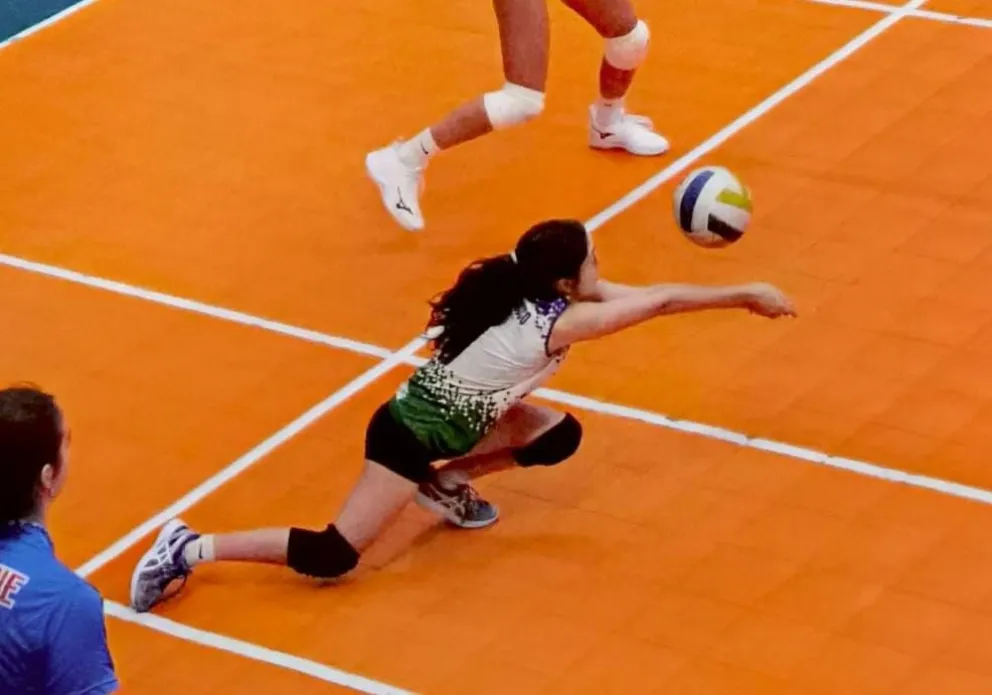 Bariloche Vóley Club y Campanario sumaron victorias y lideran en primera femenina