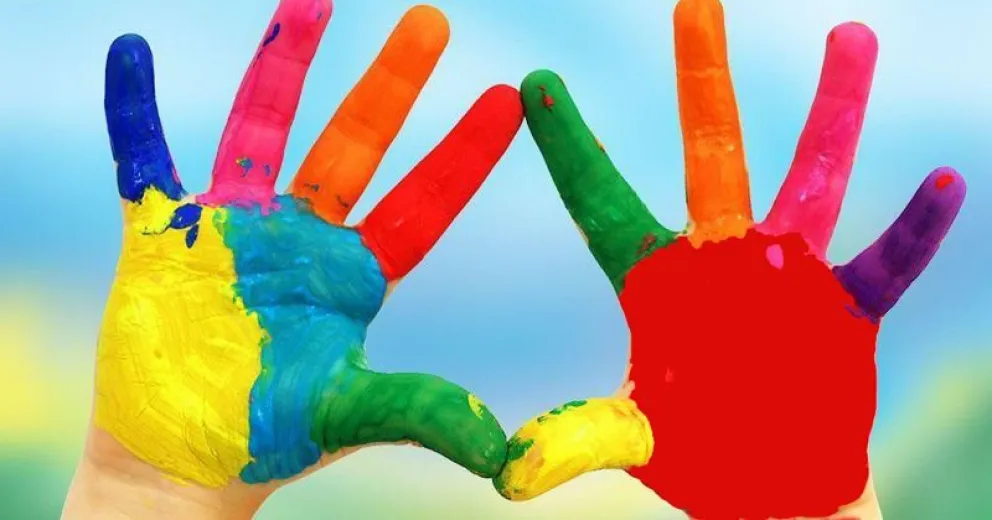 La UNRN lanzó campaña solidaria Infancias con Derechos