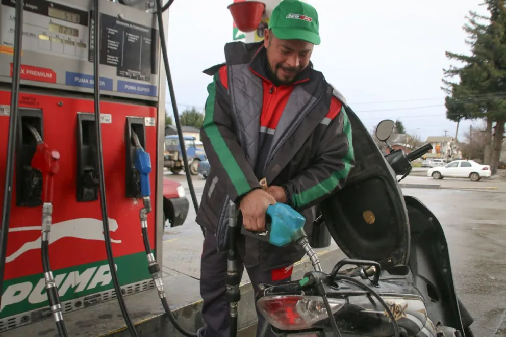 Tras un aumento de más del 12% ¿Cómo quedaron los precios de los combustibles en Bariloche?
