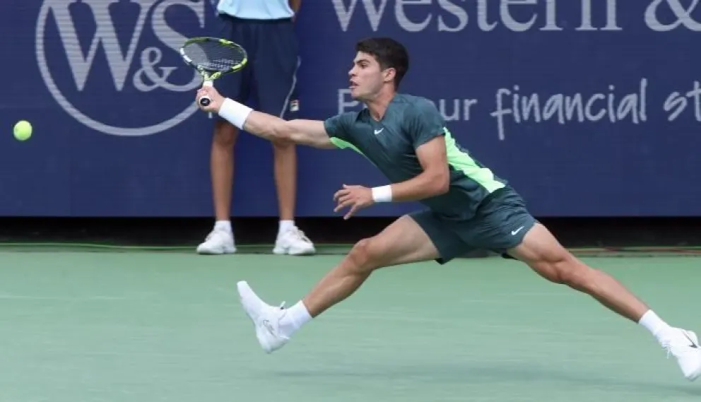 Carlos Alcaraz busca su paso a la final del Masters 1.000 de Cincinnati ante Hurkacz