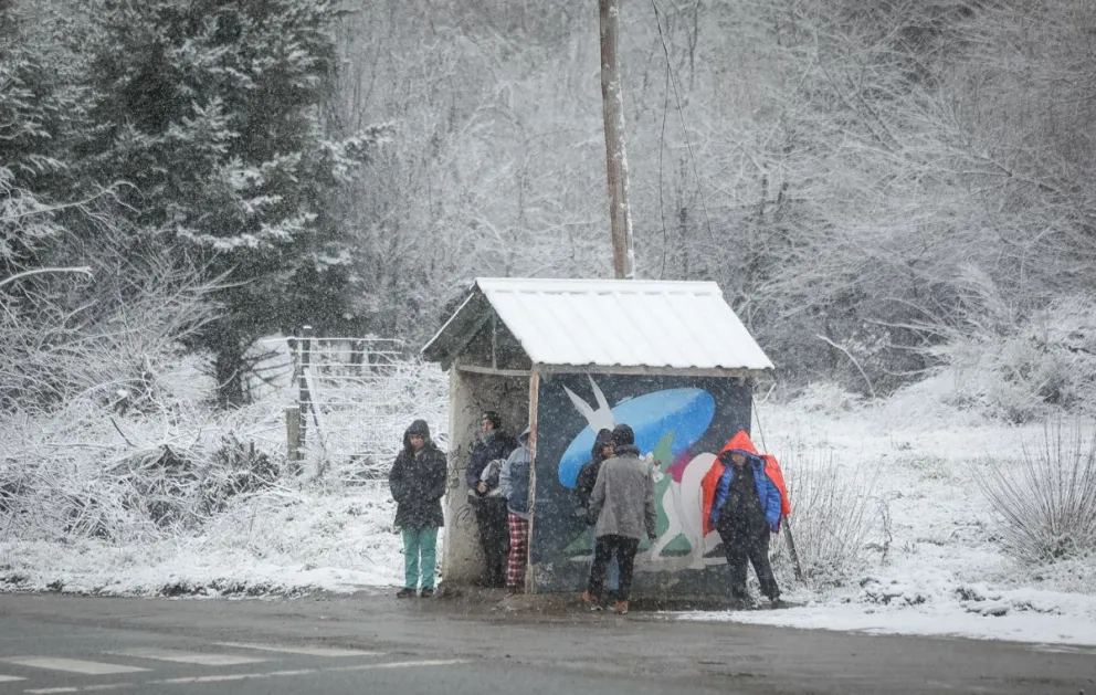 La nieve se hizo presente en Bariloche y las rutas de la región 