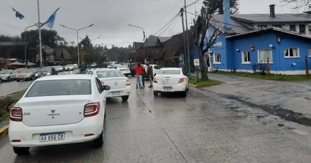 Detuvieron al cabecilla de la banda y taxistas levantaron el corte en Ruta 40
