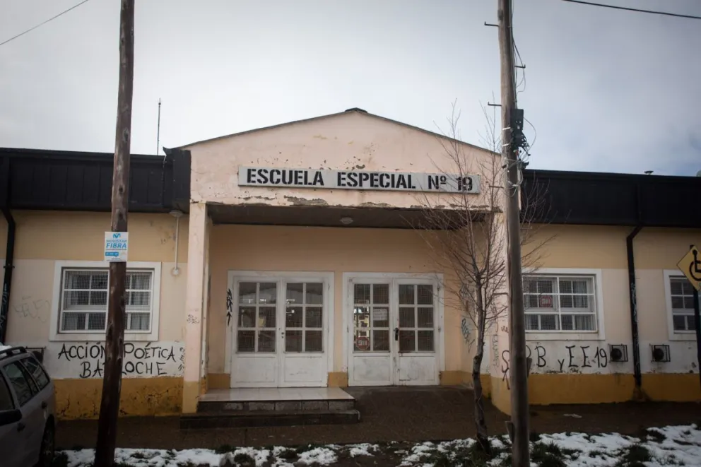 Avanzaron en el tema pero aún no se reanudó el servicio del transporte en la escuela especial 19