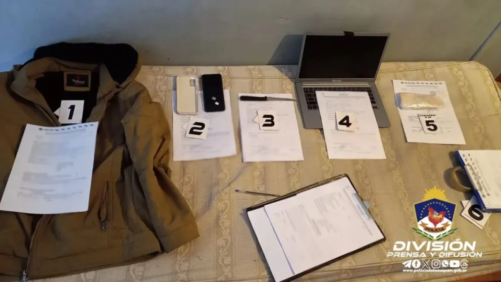 Realizaron allanamiento por la causa del robo al taxista y encontraron armas, dinero y cartuchos