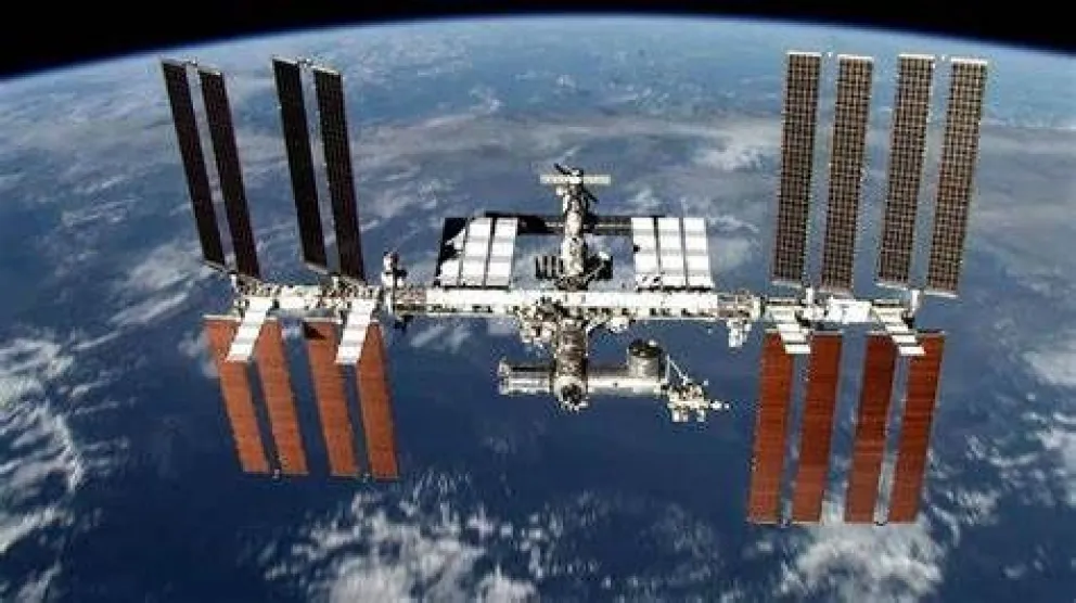 Varado: astronauta de la Nasa lleva casi un año en el espacio y no puede regresar por fallas técnicas
