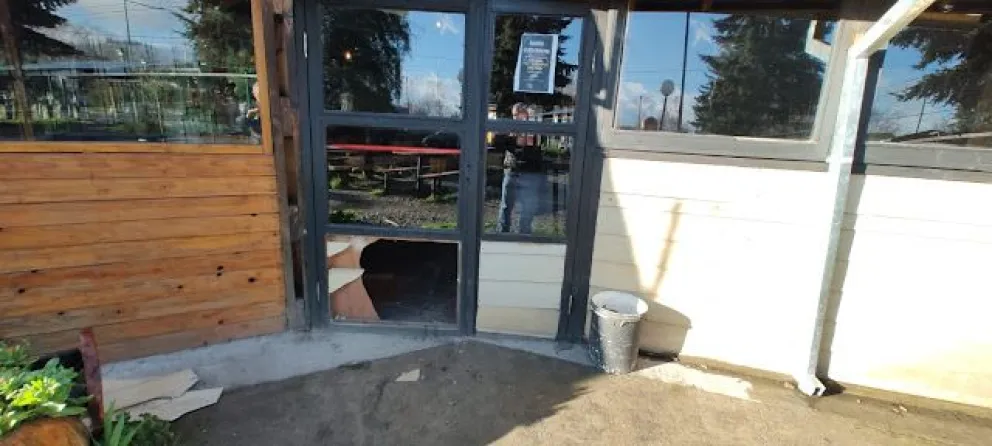 Roban y vandalizan el espacio de los productores regionales
