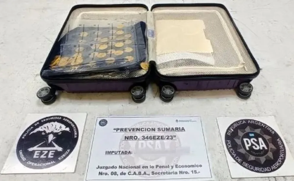Detuvieron a una mujer con 6 kilos de oro en el Aeropuerto de Ezeiza
