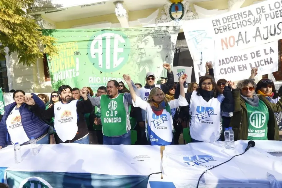 El Frente Sindical ratifica emplazamiento e insiste en la reapertura de paritarias