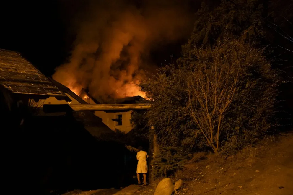 A la madrugada ardió una vivienda de calle Runge